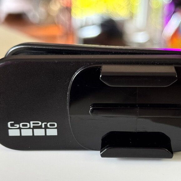 GoPro Magnetic Swivel Clip 360° – Compatible with Hero 9 / 10 / 11 / 12 (USED) - Picture 1 of 5